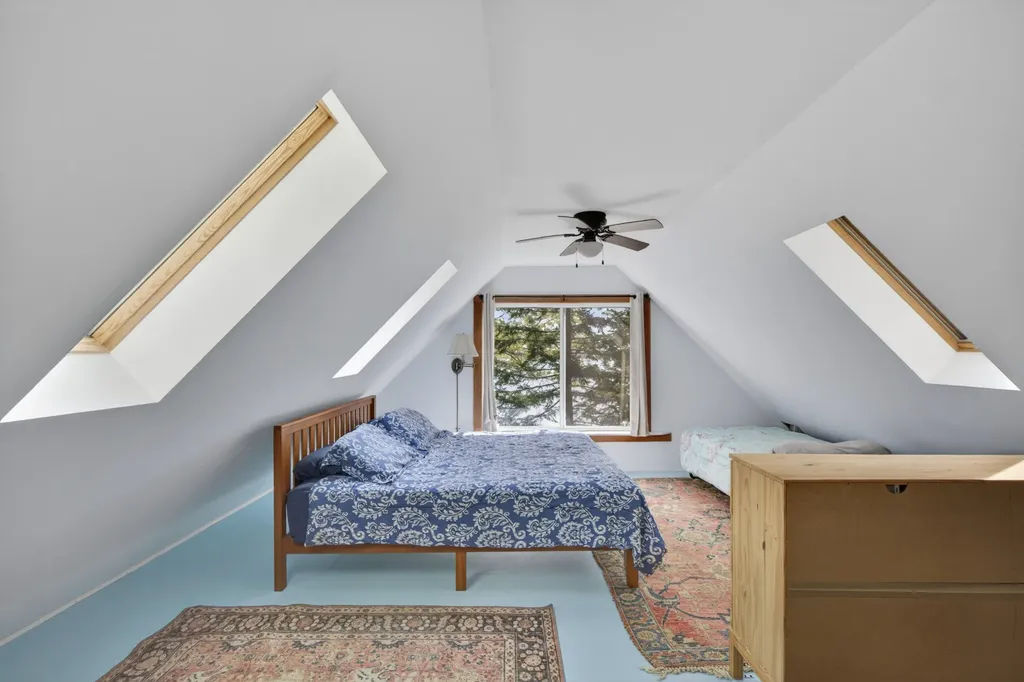 812 Pleasant Point Road Cushing ME 04563