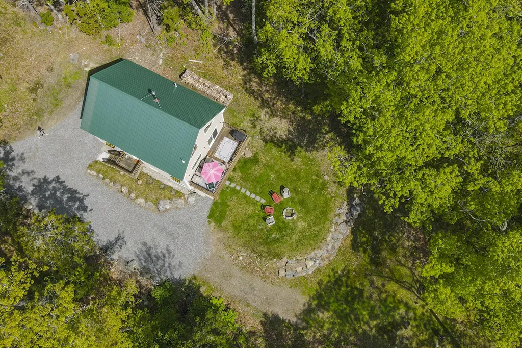812 Pleasant Point Road Cushing ME 04563