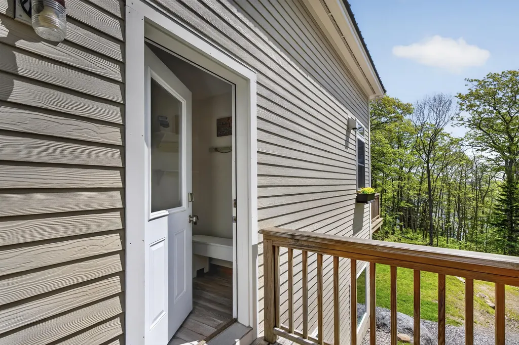 812 Pleasant Point Road Cushing ME 04563