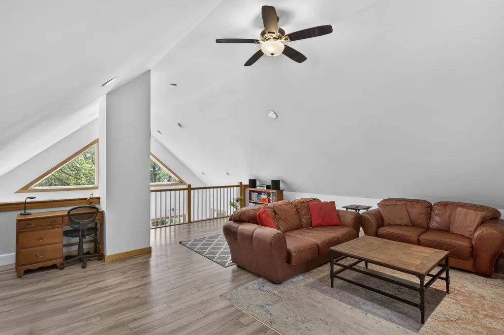 812 Pleasant Point Road Cushing ME 04563