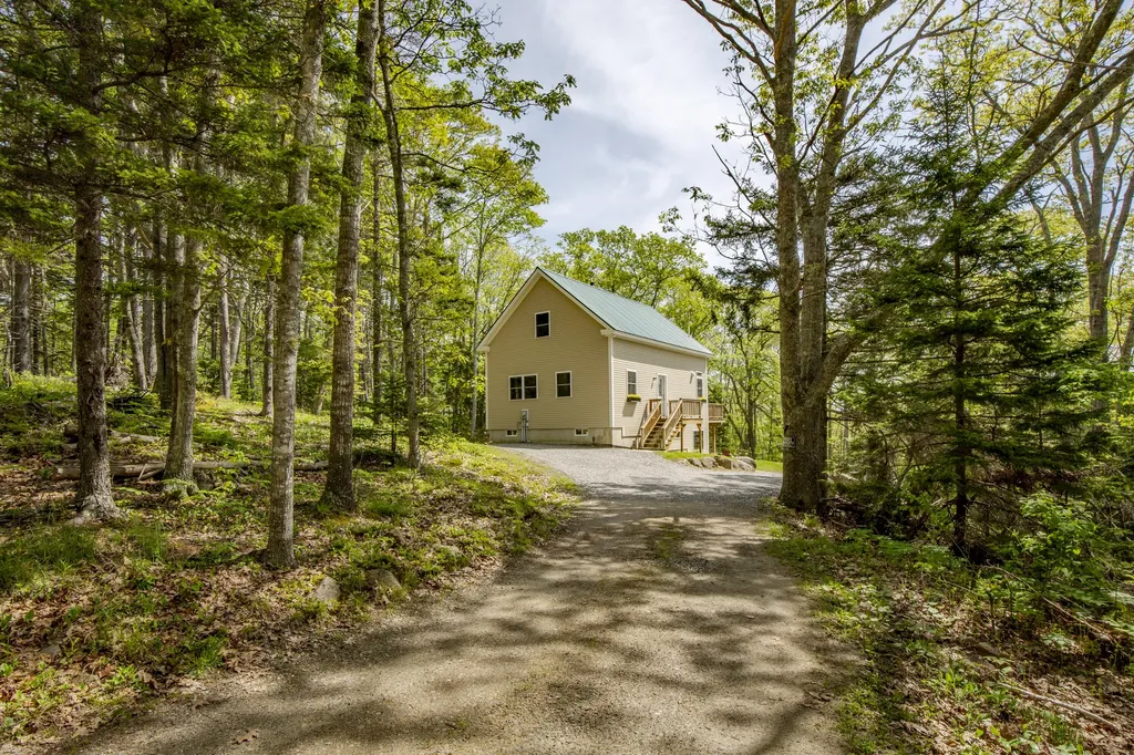 812 Pleasant Point Road Cushing ME 04563