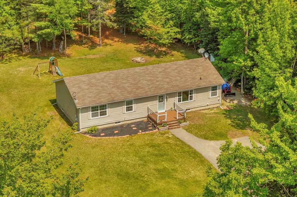 84 Mcintosh Avenue Levant ME 04456