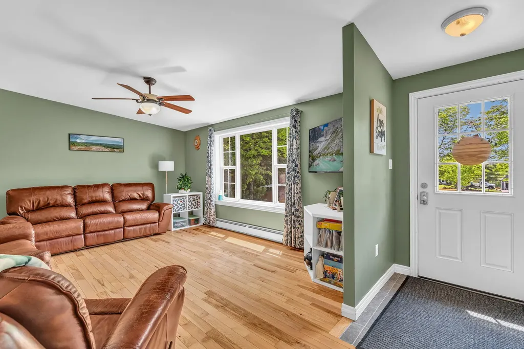 84 Mcintosh Avenue Levant ME 04456