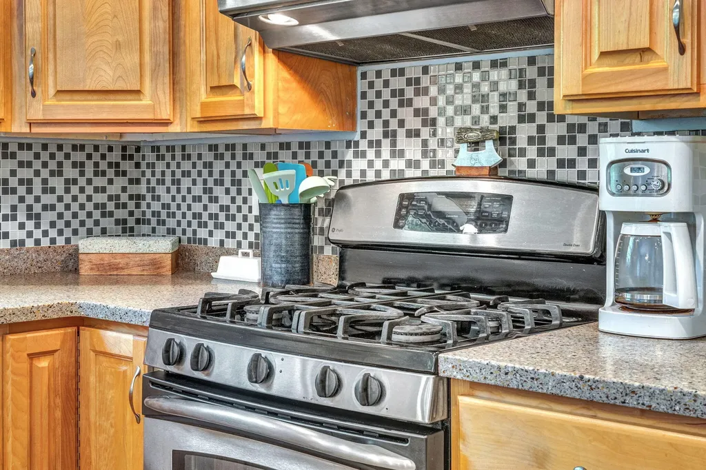 84 Mcintosh Avenue Levant ME 04456