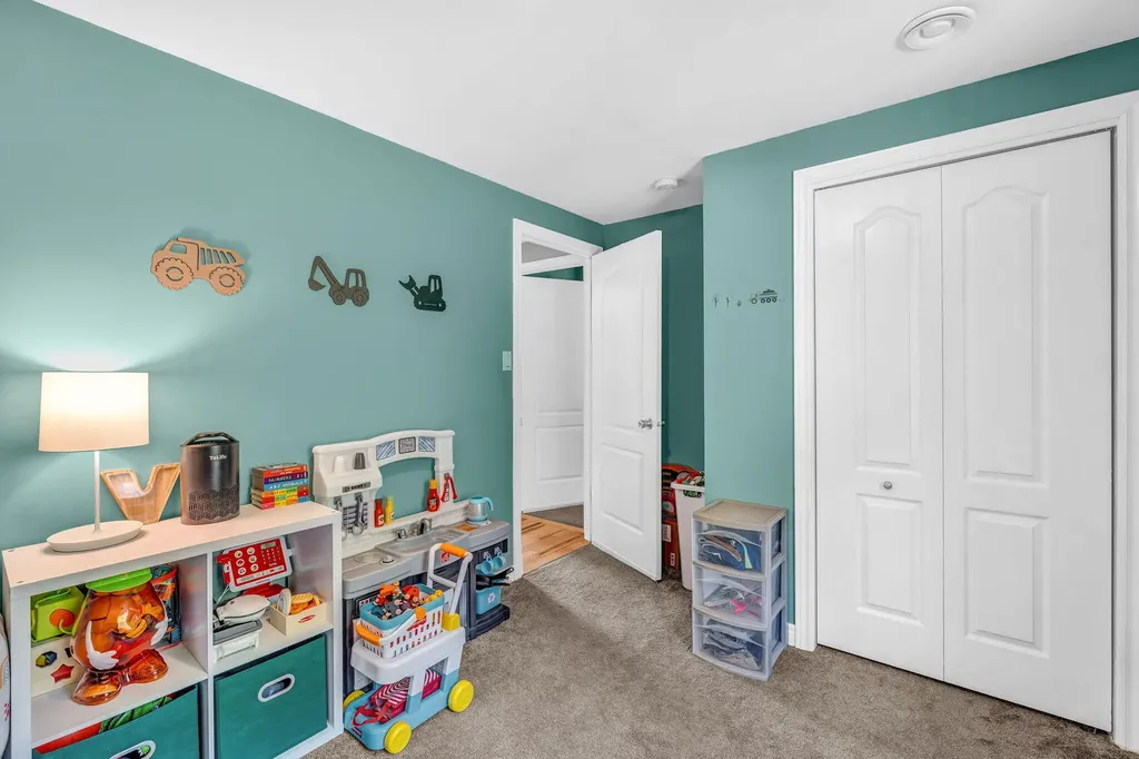 84 Mcintosh Avenue Levant ME 04456
