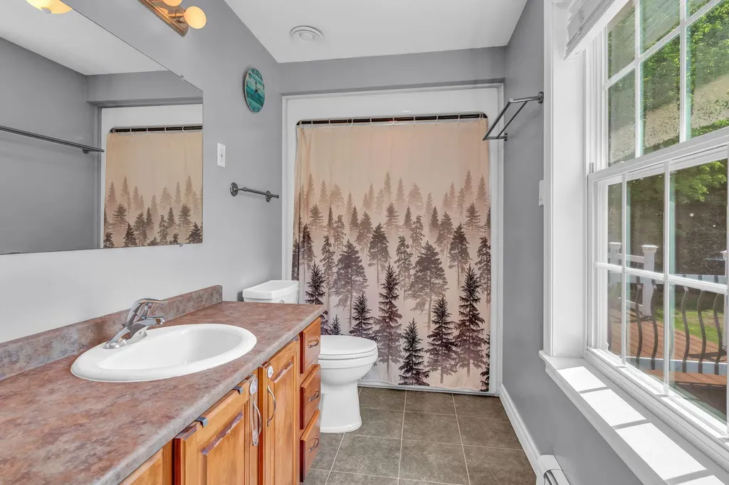 84 Mcintosh Avenue Levant ME 04456