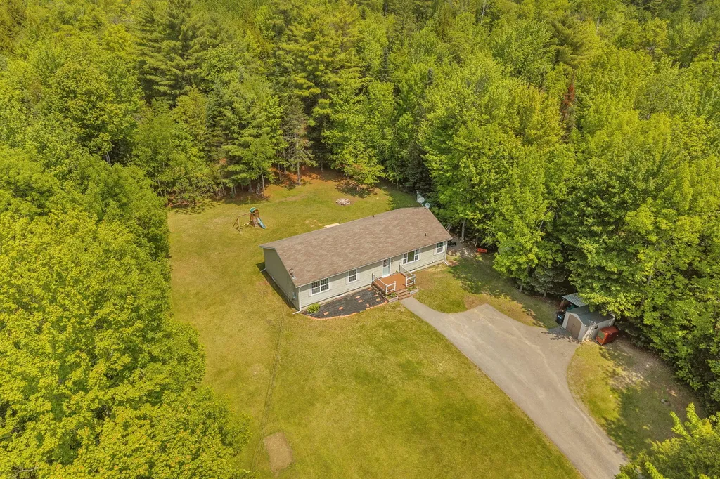 84 Mcintosh Avenue Levant ME 04456