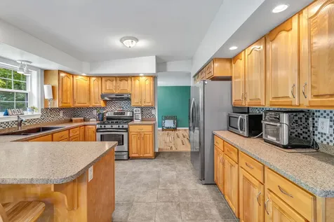 84 Mcintosh Avenue Levant ME 04456
