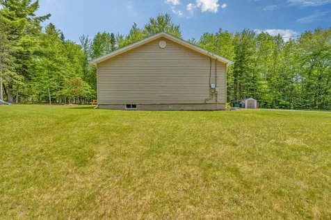 84 Mcintosh Avenue Levant ME 04456