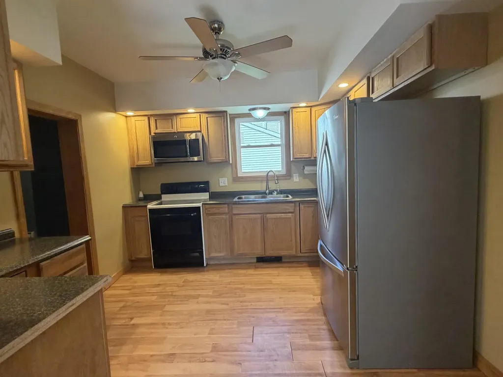 17 Miami Avenue Auburn ME 04210