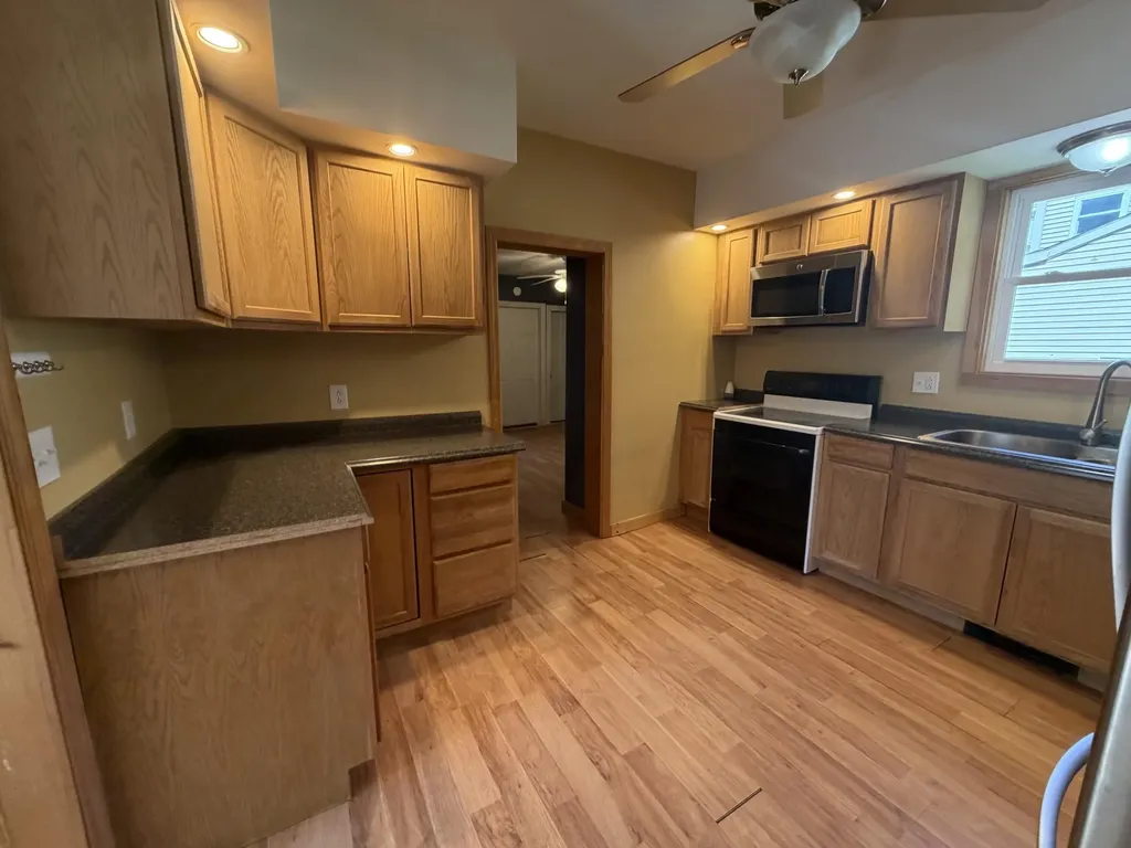 17 Miami Avenue Auburn ME 04210
