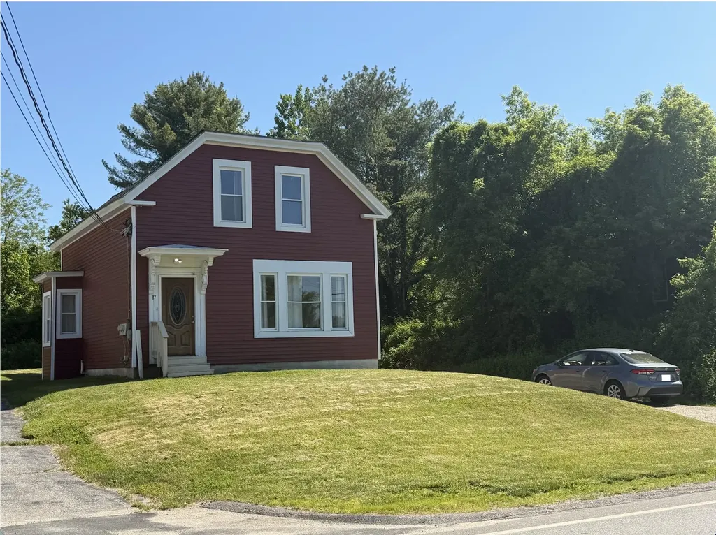 17 Miami Avenue Auburn ME 04210