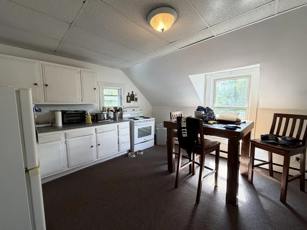 17 Miami Avenue Auburn ME 04210