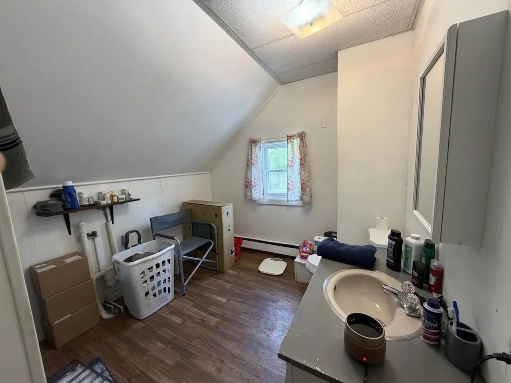 17 Miami Avenue Auburn ME 04210