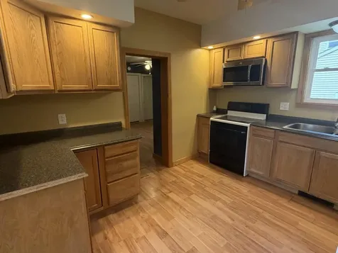 17 Miami Avenue Auburn ME 04210
