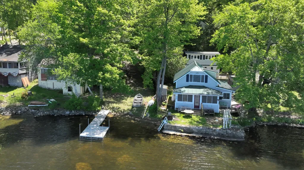 31 Vermont Avenue Greene ME 04236