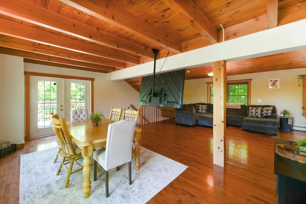 31 Vermont Avenue Greene ME 04236