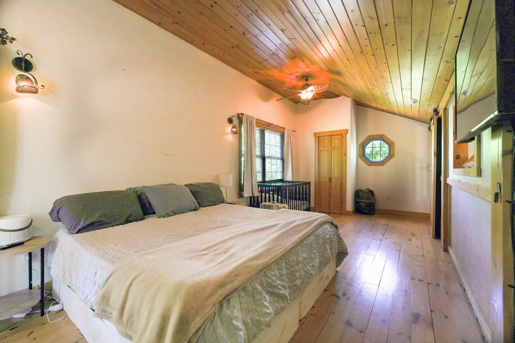 31 Vermont Avenue Greene ME 04236