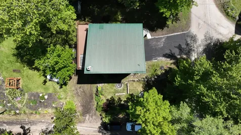 31 Vermont Avenue Greene ME 04236