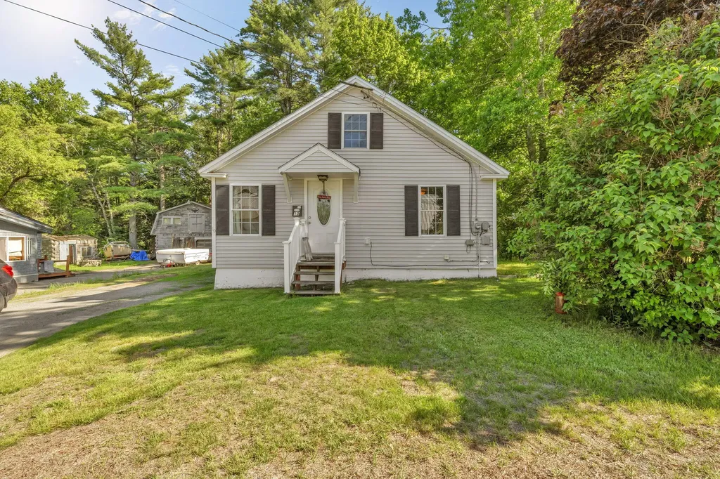 10 Harding Street Old Town ME 04468