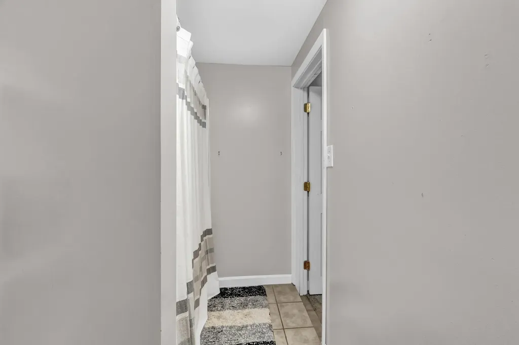 10 Harding Street Old Town ME 04468