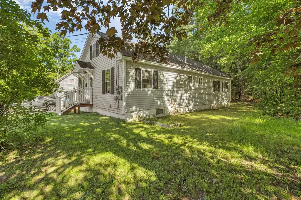 10 Harding Street Old Town ME 04468
