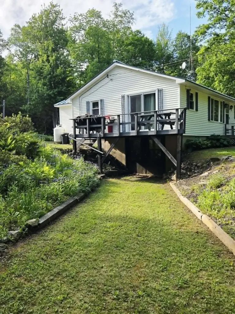 605 Tate Road Corinth ME 04427