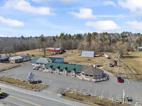 357 W Main Street Searsport ME 04974
