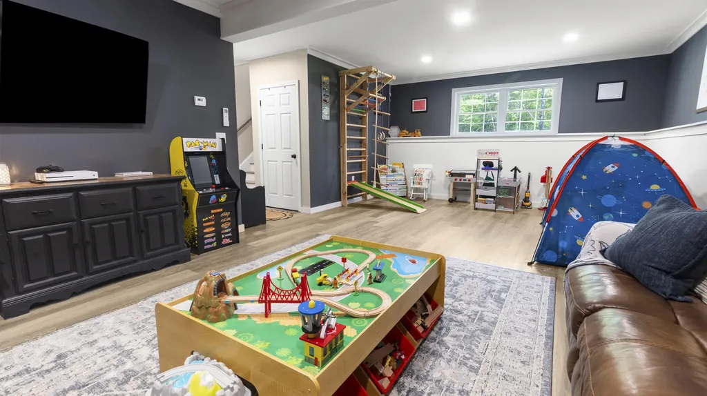 37 Clark Road Kenduskeag ME 04450