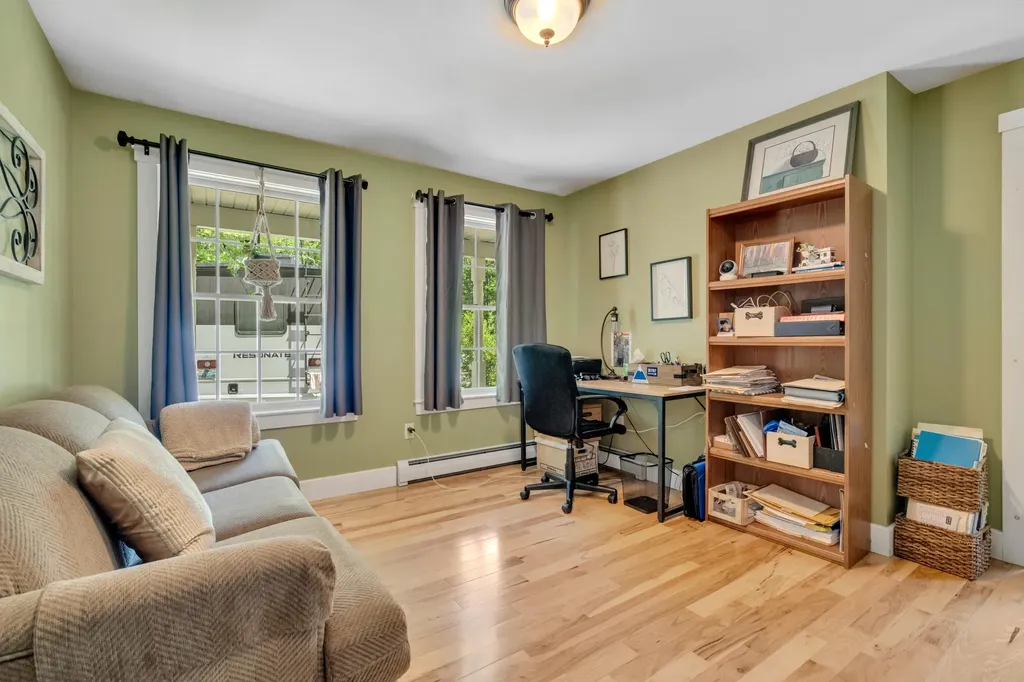 207 N Auburn Road Auburn ME 04210