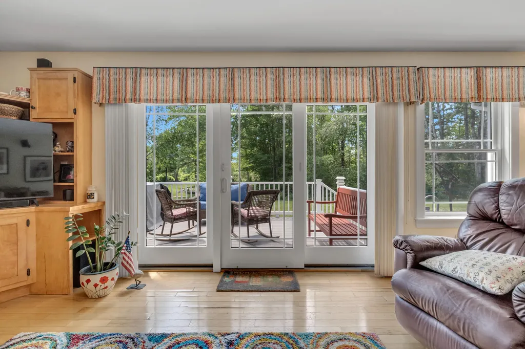 207 N Auburn Road Auburn ME 04210