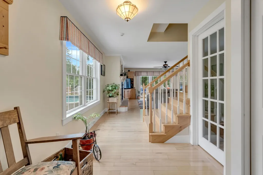 207 N Auburn Road Auburn ME 04210