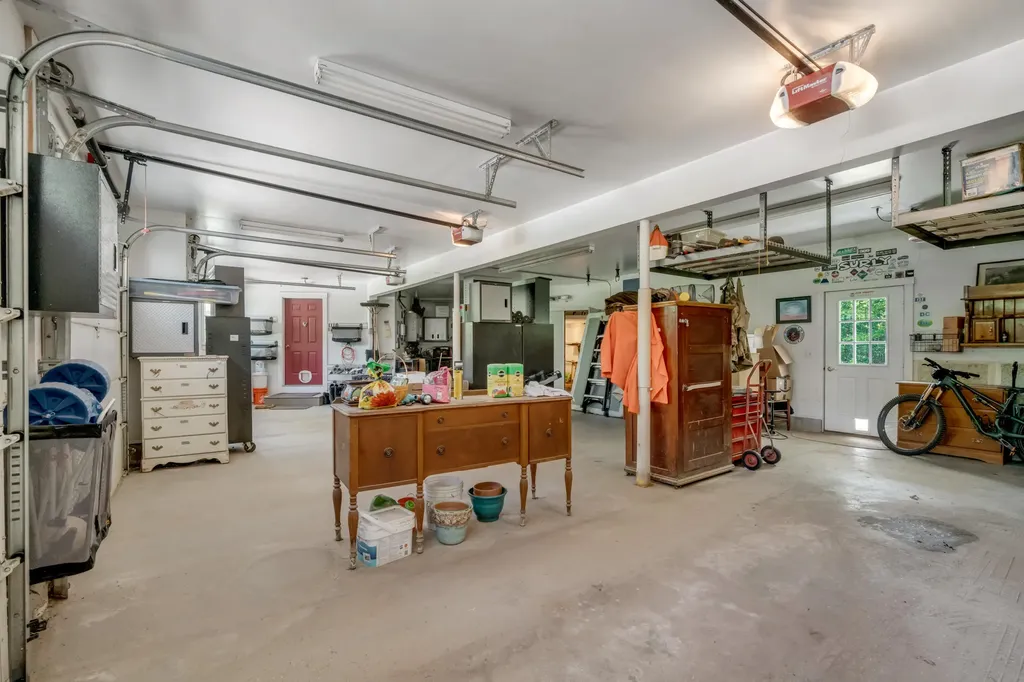 207 N Auburn Road Auburn ME 04210