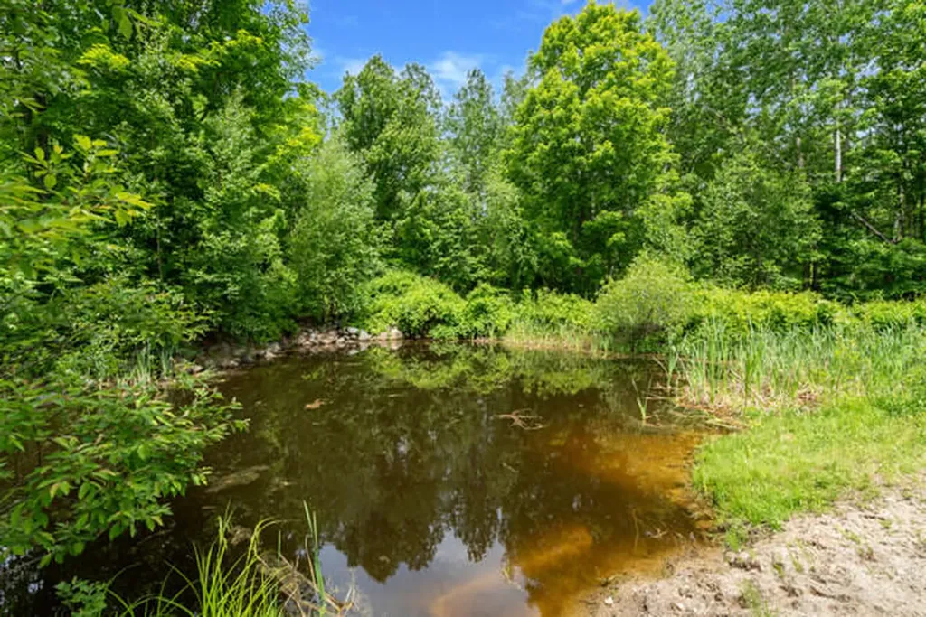 207 N Auburn Road Auburn ME 04210