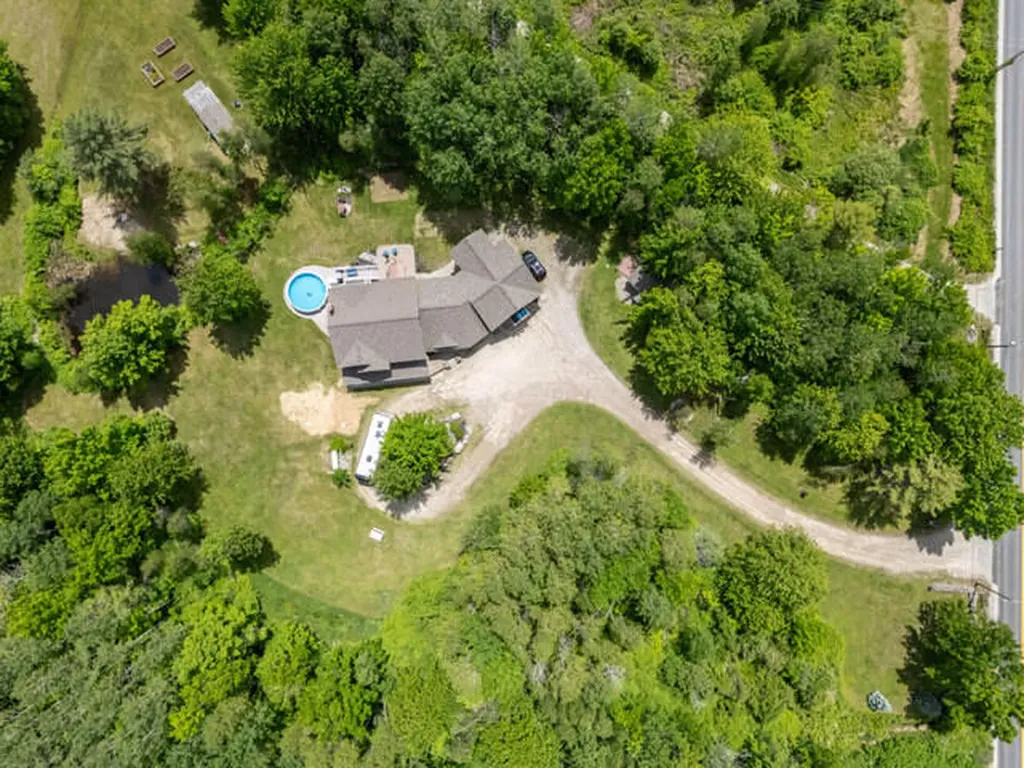 207 N Auburn Road Auburn ME 04210