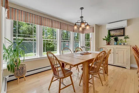 207 N Auburn Road Auburn ME 04210