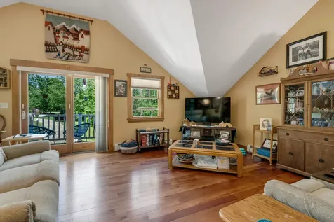 207 N Auburn Road Auburn ME 04210