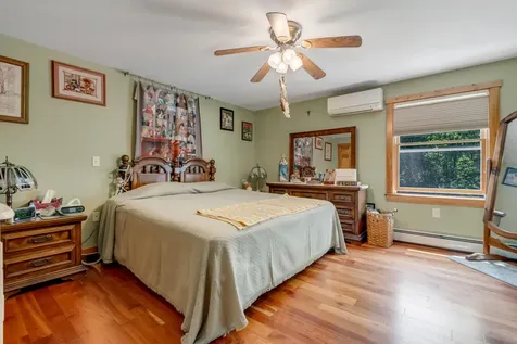 207 N Auburn Road Auburn ME 04210