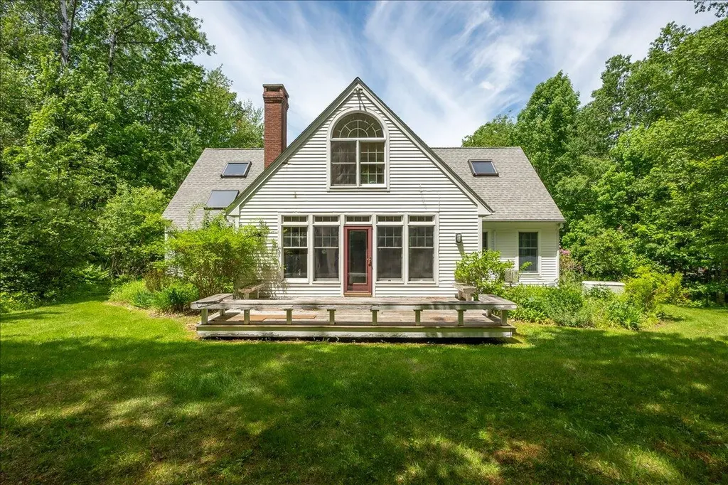 26 Blueberry Lane Camden ME 04843
