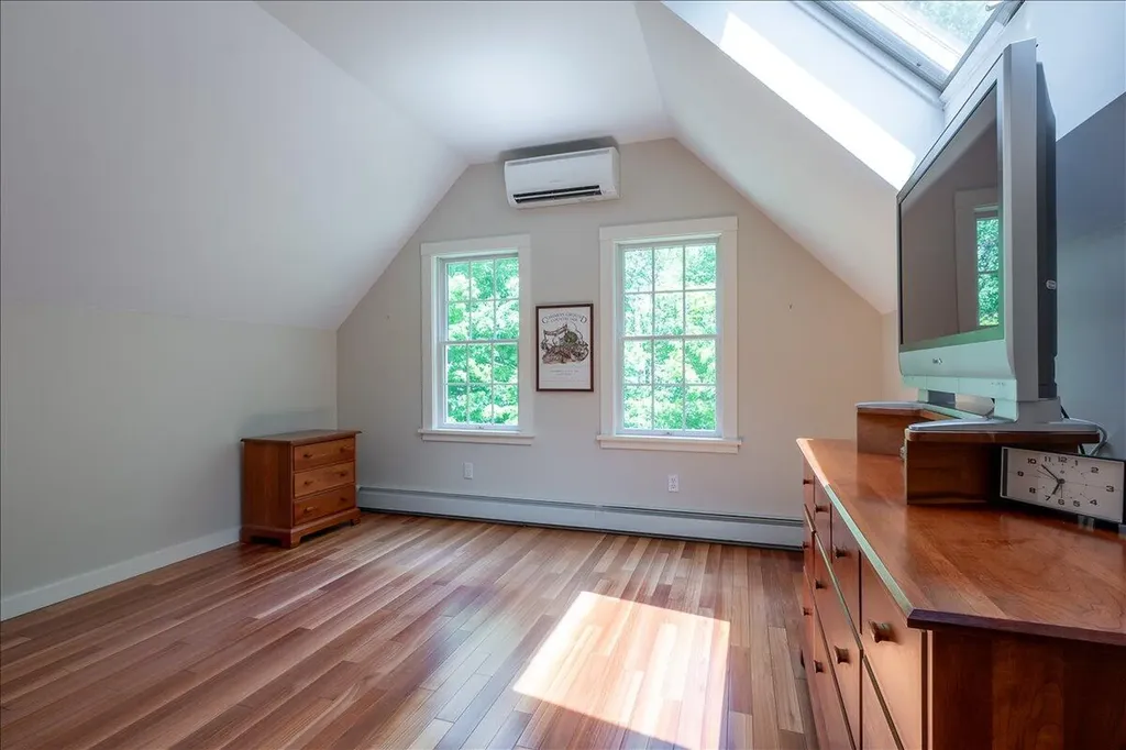 26 Blueberry Lane Camden ME 04843