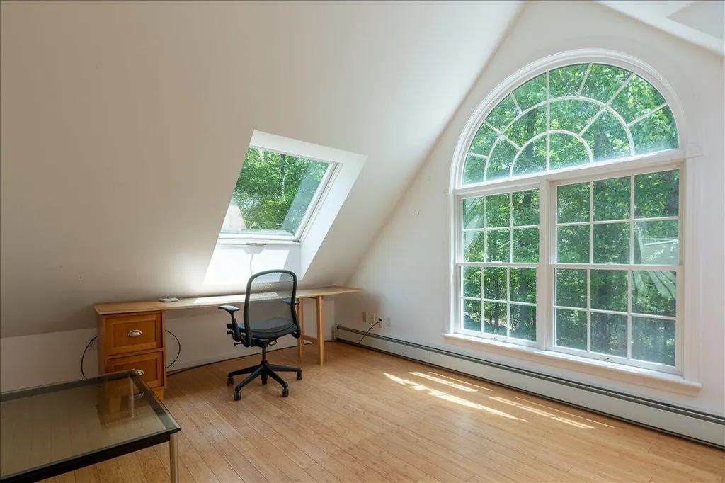 26 Blueberry Lane Camden ME 04843