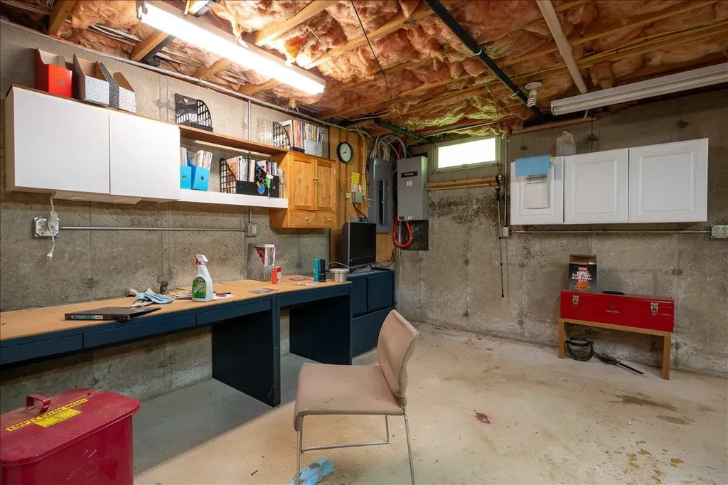 26 Blueberry Lane Camden ME 04843