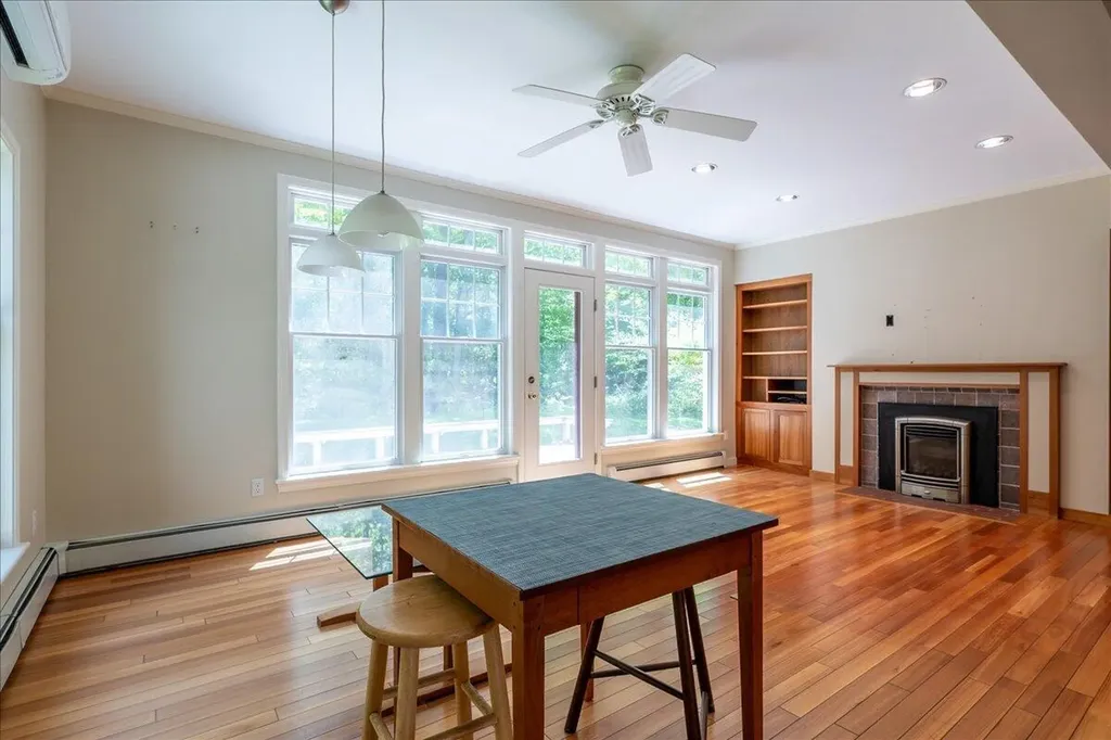 26 Blueberry Lane Camden ME 04843