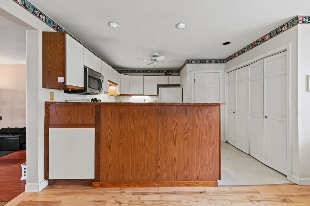 1112 Roosevelt Trail Windham ME 04062