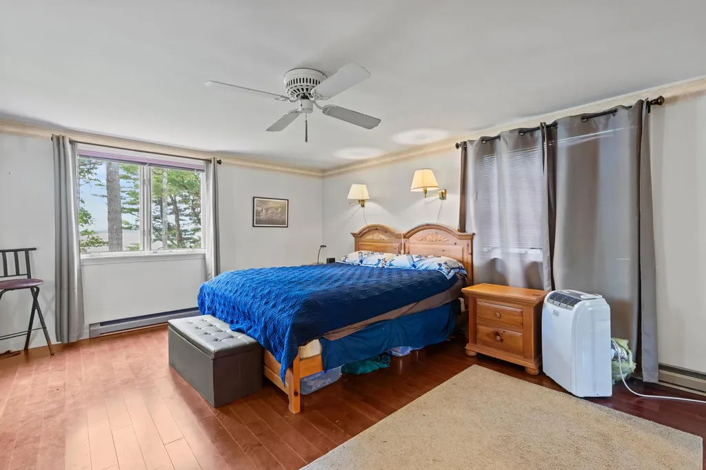 1112 Roosevelt Trail Windham ME 04062