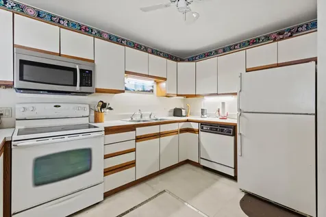 1112 Roosevelt Trail Windham ME 04062