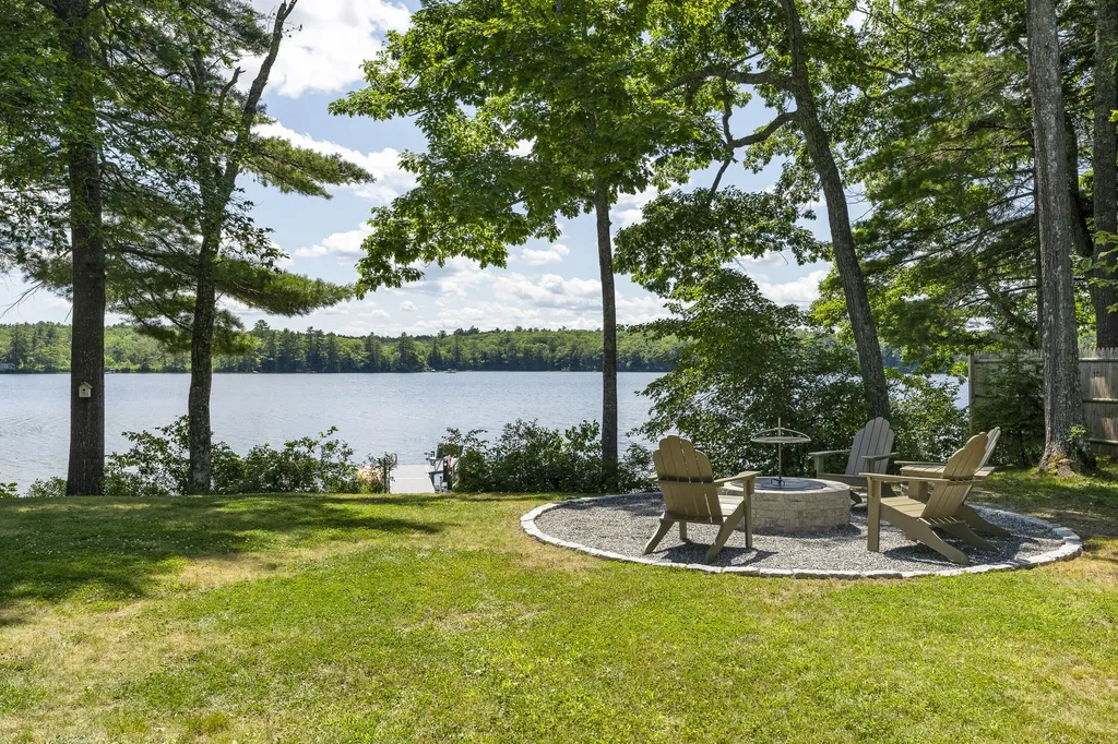 106 Maple Ridge Road Nobleboro ME 04555