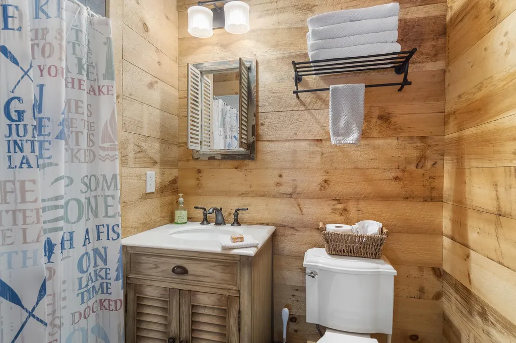 106 Maple Ridge Road Nobleboro ME 04555