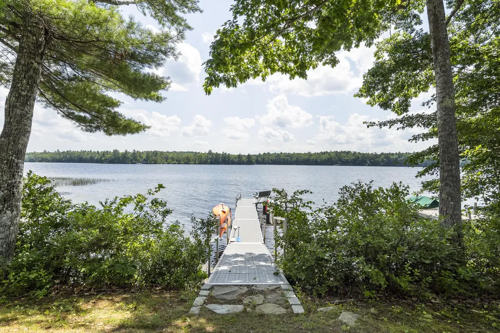 106 Maple Ridge Road Nobleboro ME 04555