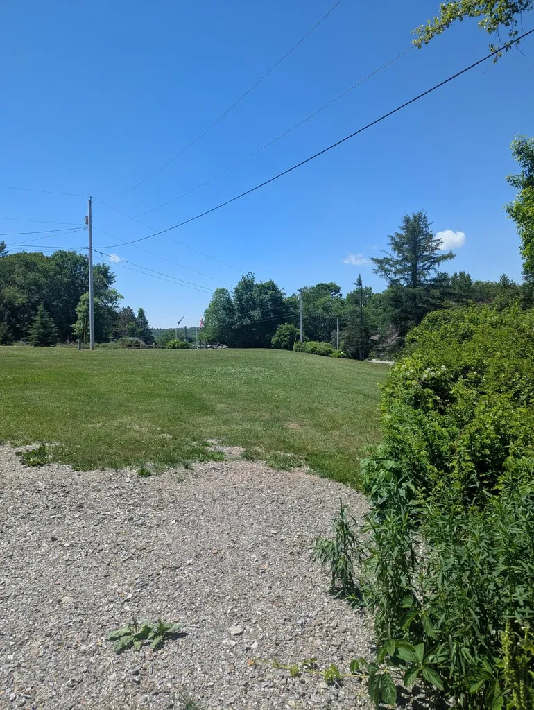 1055 Middle Road Warren ME 04864